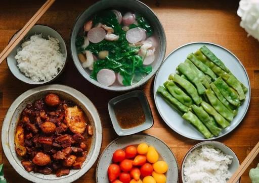 德國主婦將8㎡陽臺打造成菜園，不花一分錢種夠全家吃的菜