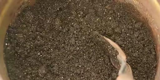陽臺空著，不如種「2盆蔥」，種植簡單，收穫好多茬，又香又旺