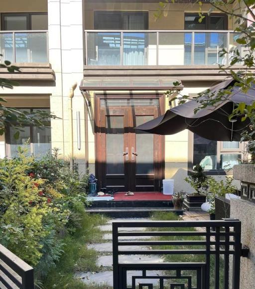 低成本打造夢幻小花園，僅需2萬元就能將40㎡別墅庭院煥然一新-imomo植物識別